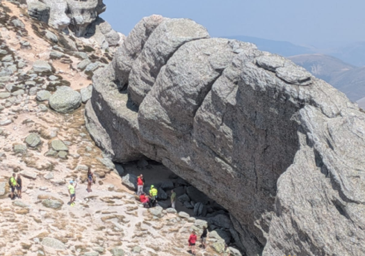 El Grupo de Rescate de la Junta auxilia a montañera herida en Pico Urbión