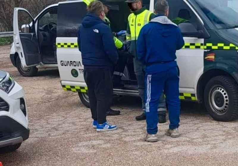 Investigado conductor tras salirse de calzada en N-122, en Matalebreras
