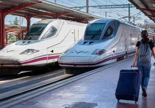 El programa Verano Joven supera los 2,5 millones de viajes en tren y bus