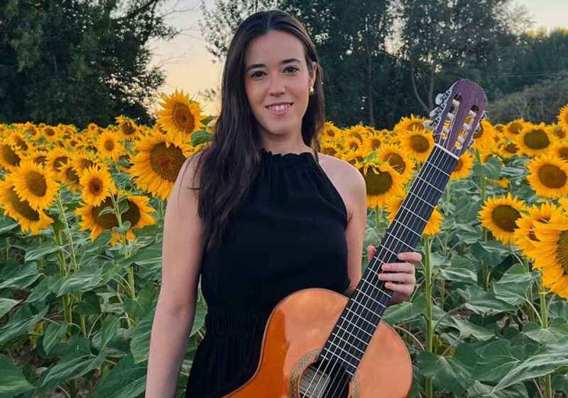 Doble cita cultural en el Casino de Soria con teatro y recital de guitarra clásica