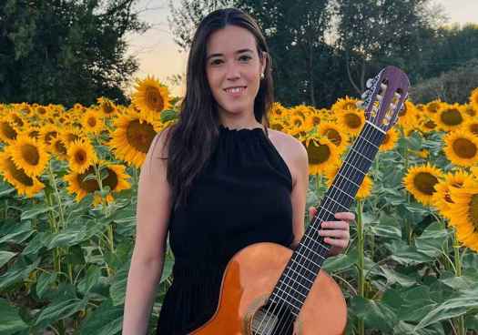 Doble cita cultural en el Casino de Soria con teatro y recital de guitarra clásica
