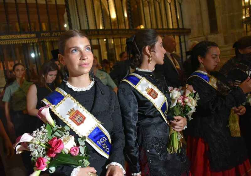 Ofrenda floral a la Virgen del Espino en fiestas de El Burgo de Osma