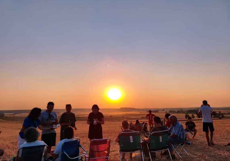 Entre 80.000 a 150.000 personas se desplazaron a provincia para presenciar eclipse solar 