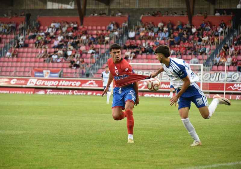 El C.D. Numancia se presenta ante su afición frente al Real Zaragoza