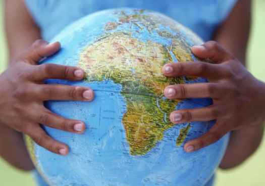 En los vacíos de este mundo; todos hemos de asistir al rescate