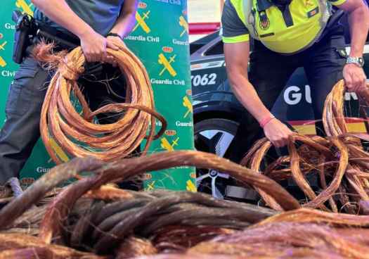 Tres detenidos por sustraer 900 kilos de cableado de cobre de línea ferroviaria en Arcos de Jalón