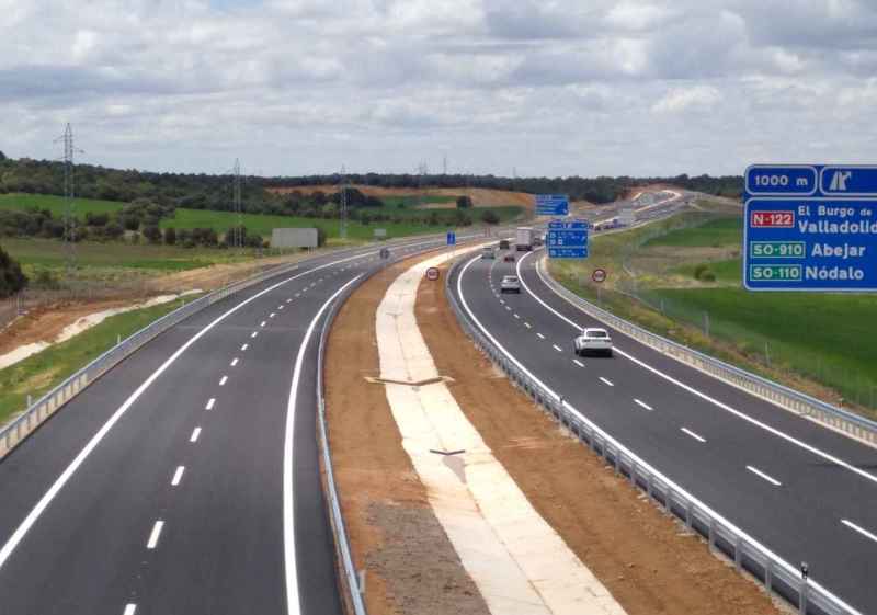 La autovía del Duero ha conocido a diez ministros de España