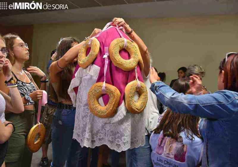 La Vestida del Ramo, una tradición recuperada en Golmayo