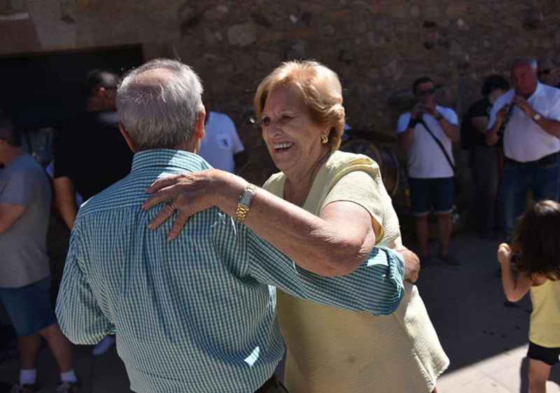 Los gaiteros de Santa Bárbara amenizan tradicional gallofa en fiestas de Golmayo