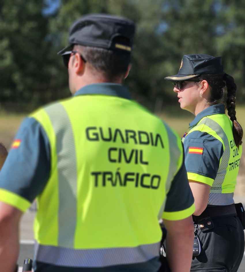 Conductor investigado por circular por N-122 al doble de velocidad permitida