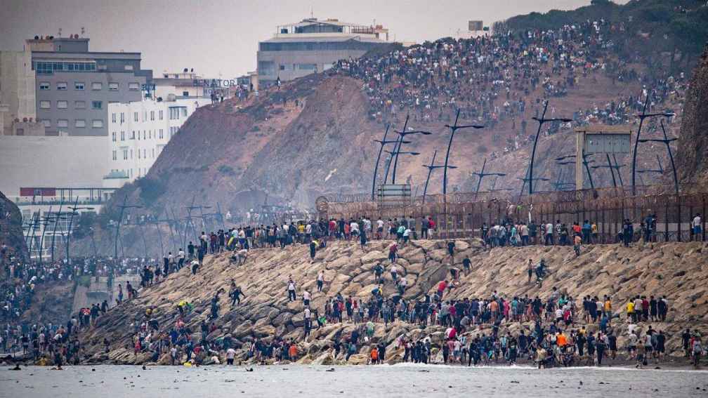 La entrada de migrantes en Ceuta dispara mensajes de odio en redes sociales