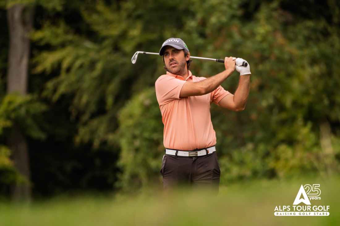 Daniel Berná firma sólida 15ª posición en regreso al Alps Tour 