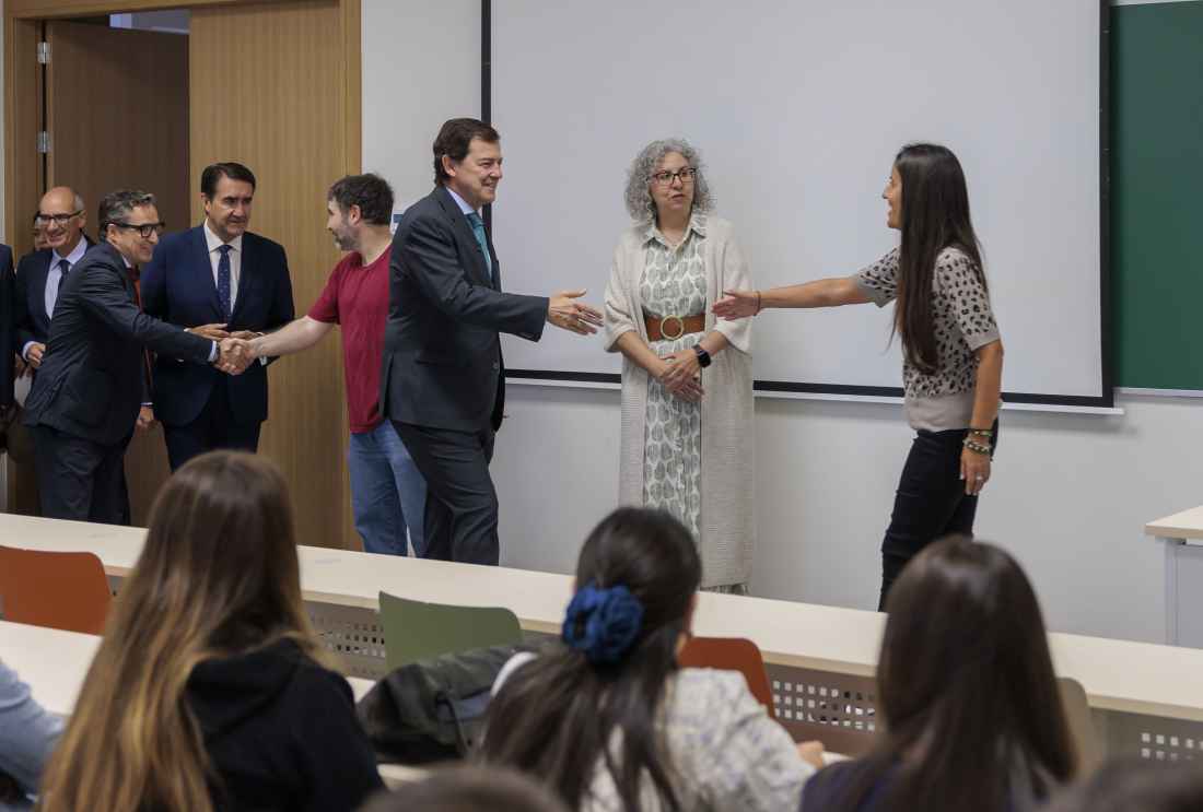 Mañueco destaca avance de Castilla y León hacia una oferta universitaria más amplia 
