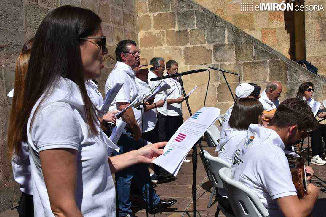 La ronda de Duruelo repasa su historia y coplillas en el pregón de fiestas 