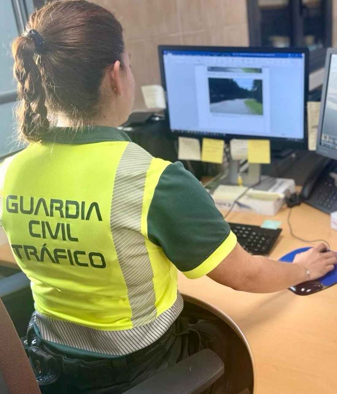 Investigado conductor de un turismo por conducción temeraria en Navaleno