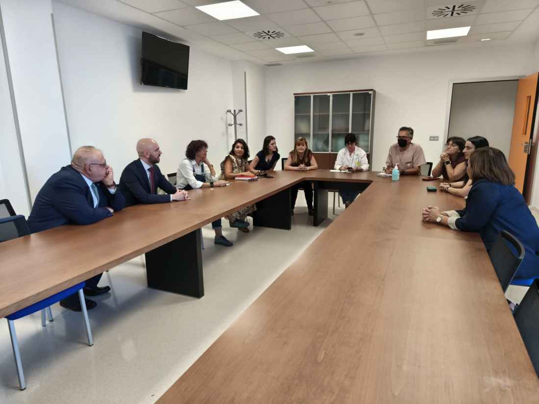 CCOO Soria plantea problemáticas del hospital Santa Bárbara al consejero de Sanidad