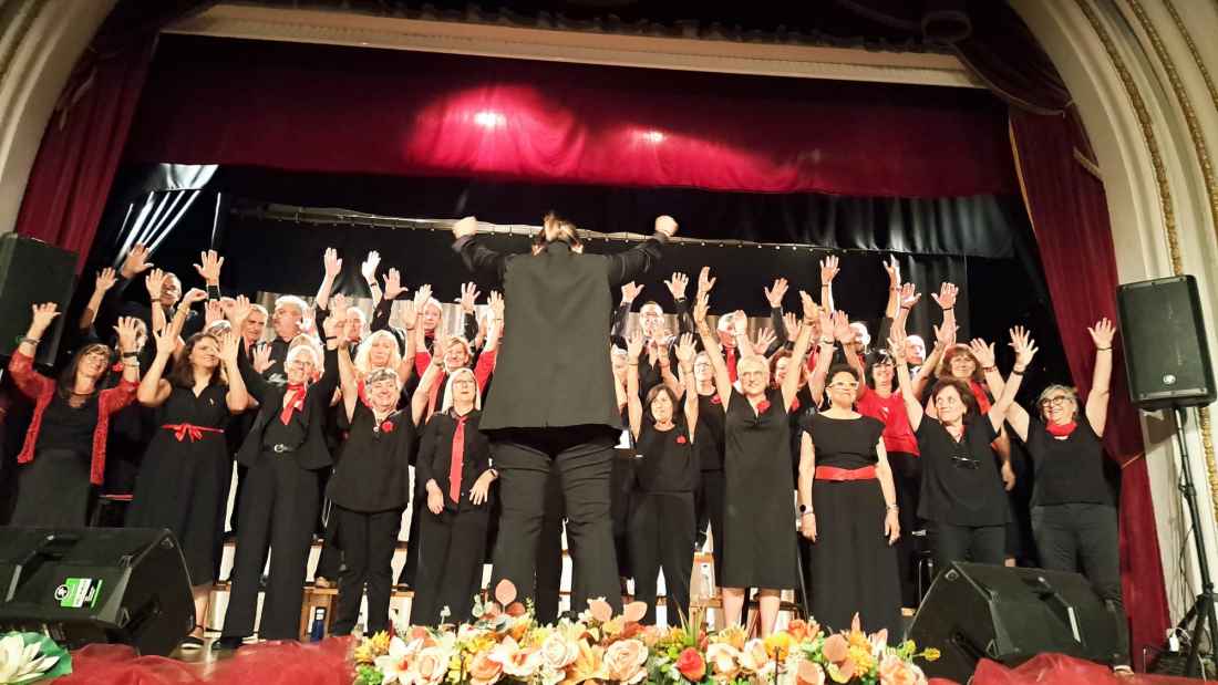 Dos corales homenajean con concierto a la de San Leonardo de Yagüe
