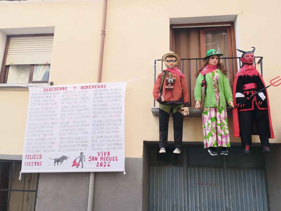 Ágreda abre fiestas de San Miguel con la Quema de Diablillos