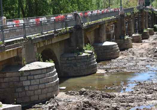 Dos heridos en accidente laboral en obras del puente de Almazán