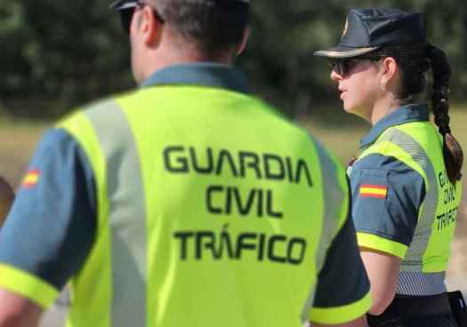 Conductor investigado por circular por N-122 al doble de velocidad permitida