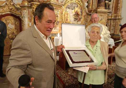 Almenar de Soria celebra centenario de su vecina Adoración Morales Laseca 