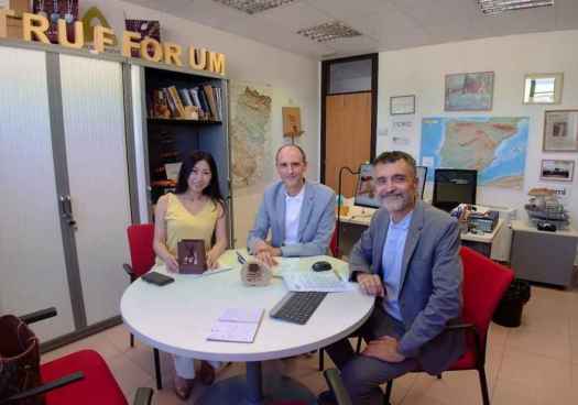 La Asociación Japonesa de la Trufa visita Soria por impacto de Trufforum Tokio