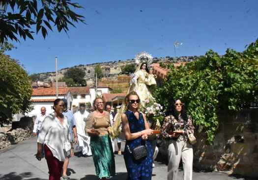 Fuentetoba honra a su patrona la Virgen de Valvanera