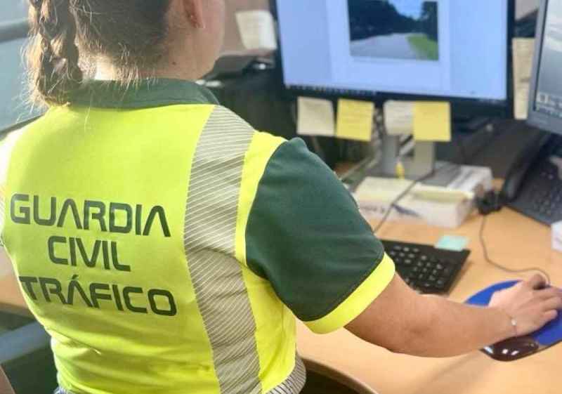Investigado conductor de un turismo por conducción temeraria en Navaleno