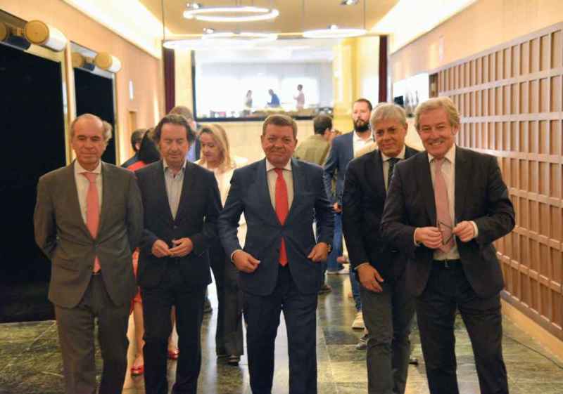 Junta y compañías de distribución comparten preocupación por saturación de red eléctrica 