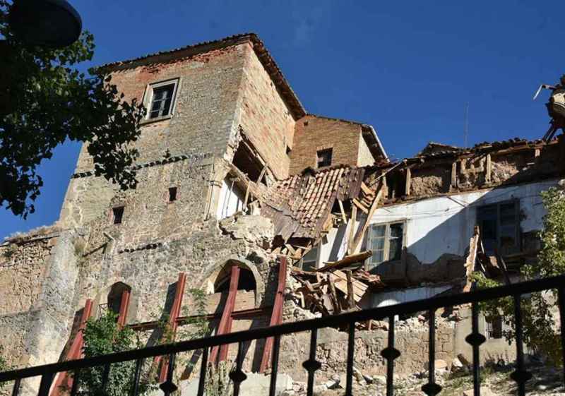 La Junta actuará en palacio de Almazán para garantizar su estabilidad