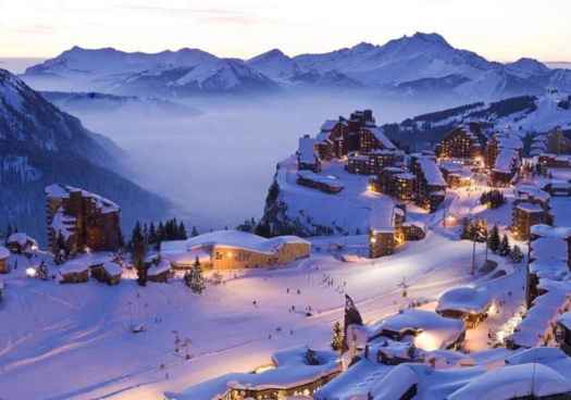 El CES organiza excursión al paraíso de los esquiadores en Alpes franceses