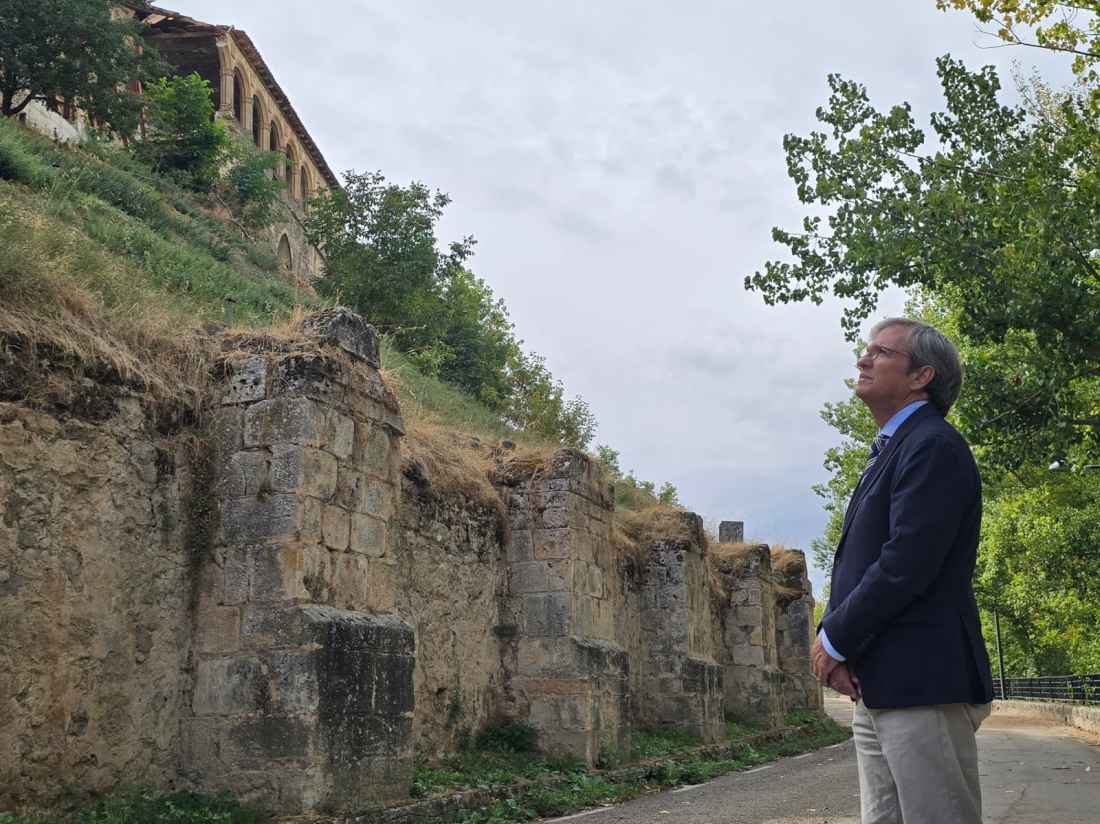 La Junta comprueba evolución de consolidación del palacio Hurtado de Mendoza