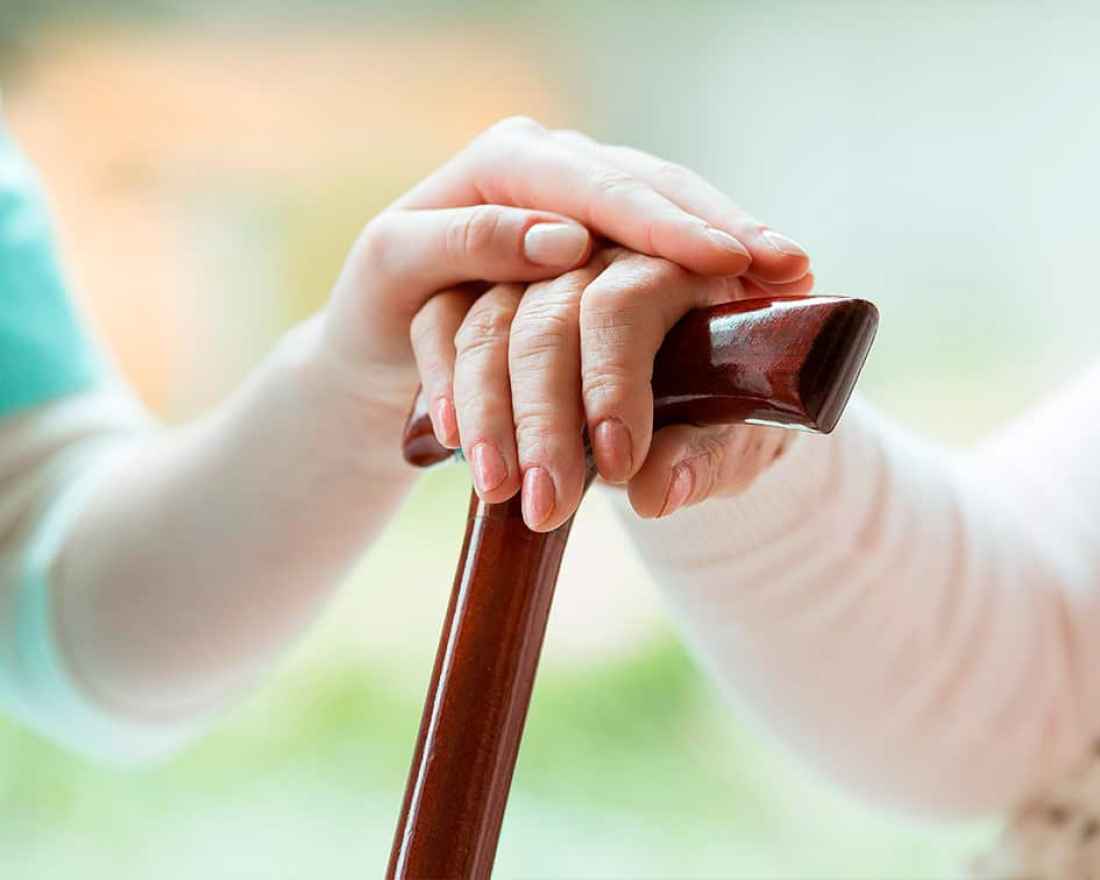 ASAD y FOES impulsan formación de profesionales de atención a personas dependientes