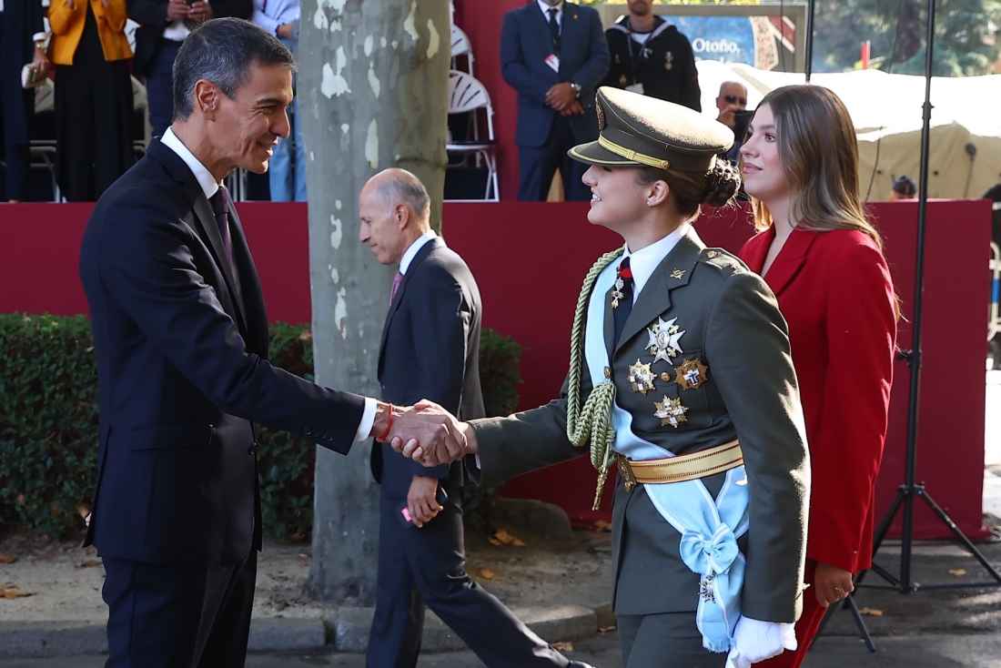 Miles de ciudadanos arropan a Fuerzas Armadas en desfile de Fiesta Nacional