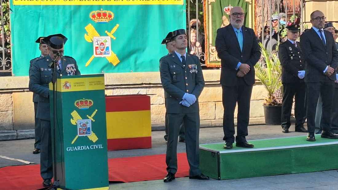 Latorre pide ayuda a Diputación para mejorar cuarteles de la Guardia Civil