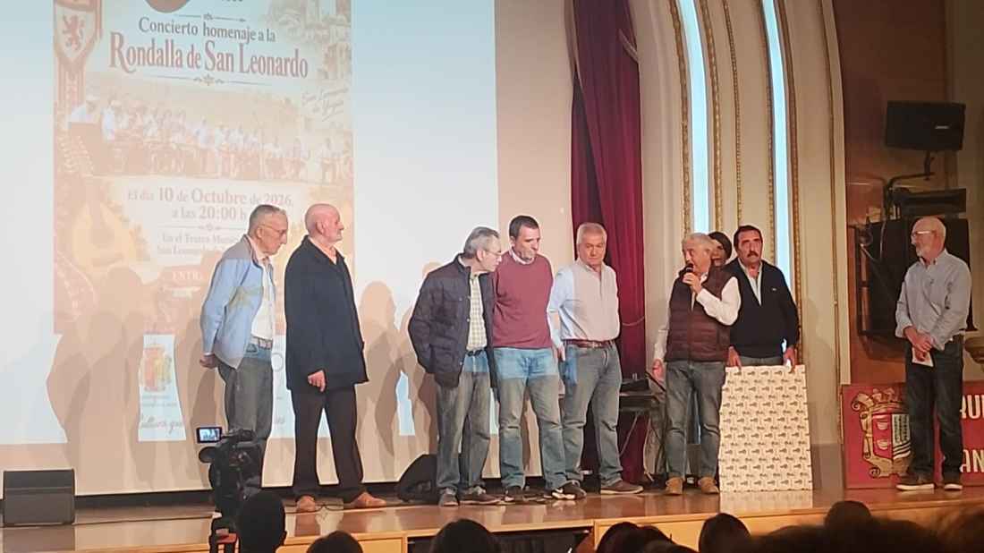 La rondalla de Duruelo homenajea a la de San Leonardo