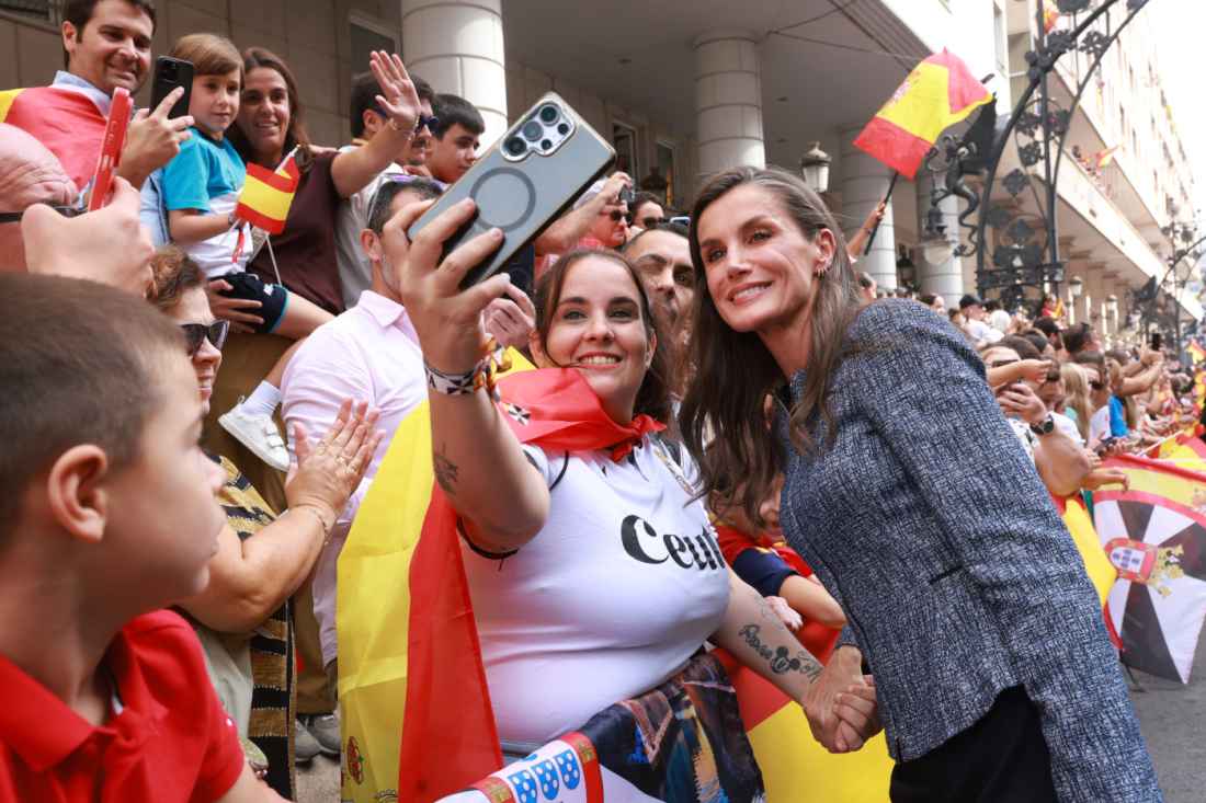 Los Reyes saldan deuda con Ceuta con visita "largamente deseada"