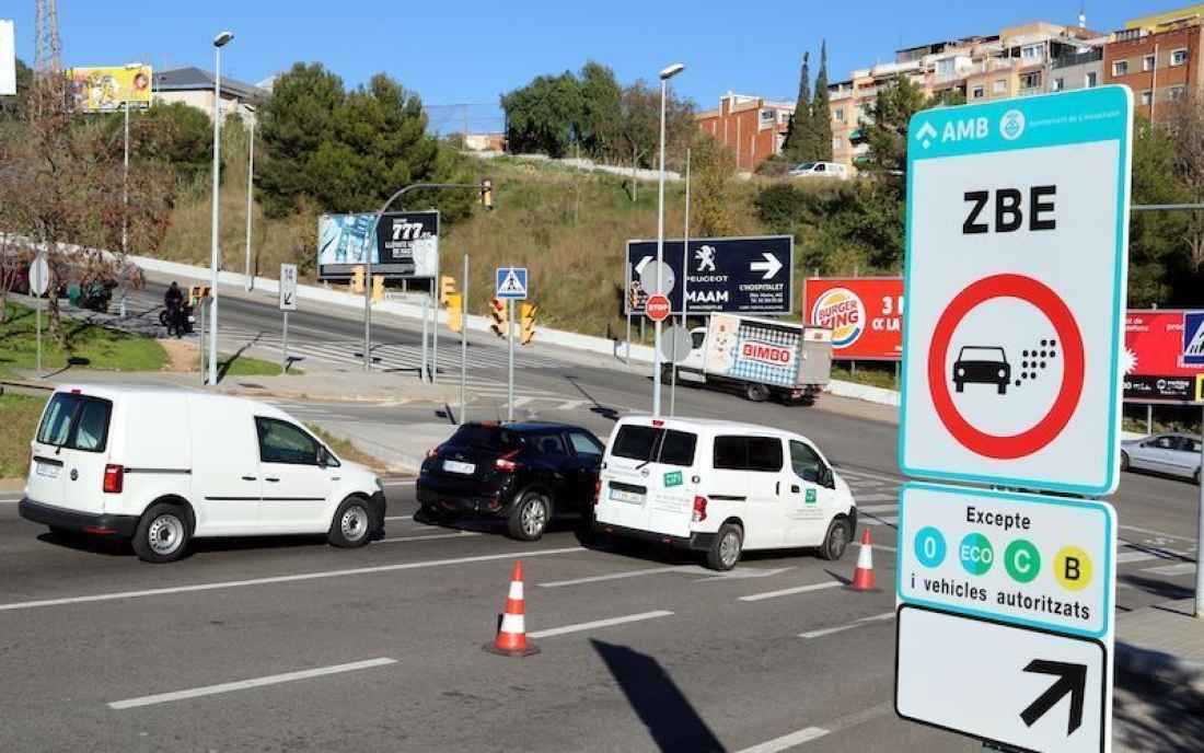 Hasta el 85 por ciento de los coches circula con una sola persona en hora punta 