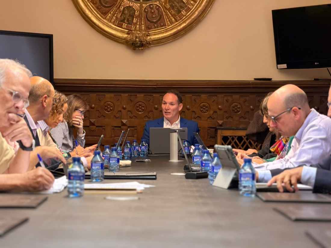 Diputación aumenta cheque bebé hasta los 380.000 euros para nacidos en 2025