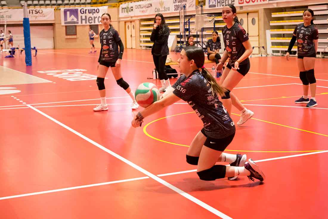 El Sporting inicia el curso con doce equipos femeninos