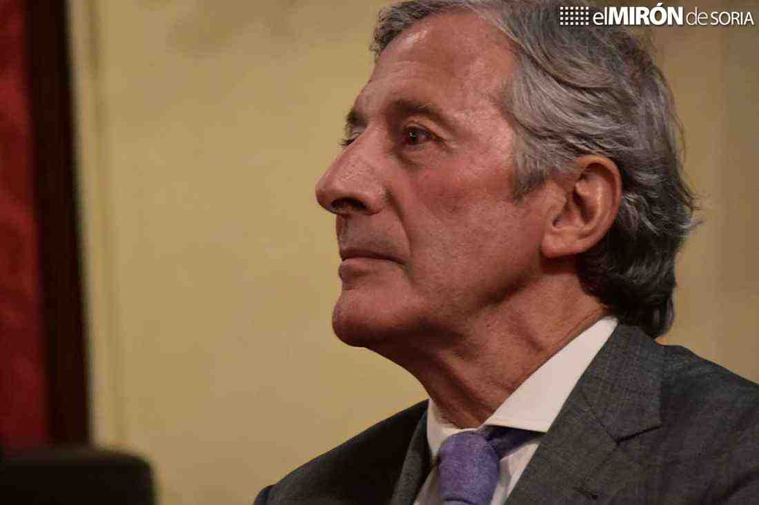 Jesús Álvarez presenta su libro que recorre medio siglo de periodismo deportivo