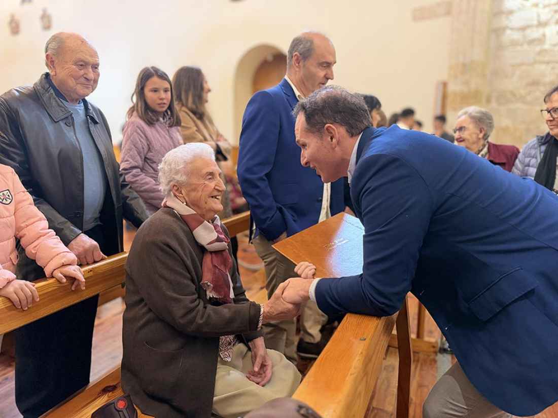 Pilar Fresno, 100 años en San Esteban de Gormaz "con una memoria de hierro"