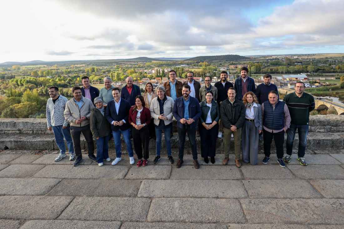 PSOECyL y Extremadura trabajarán en Estatuto de Pequeños Municipios