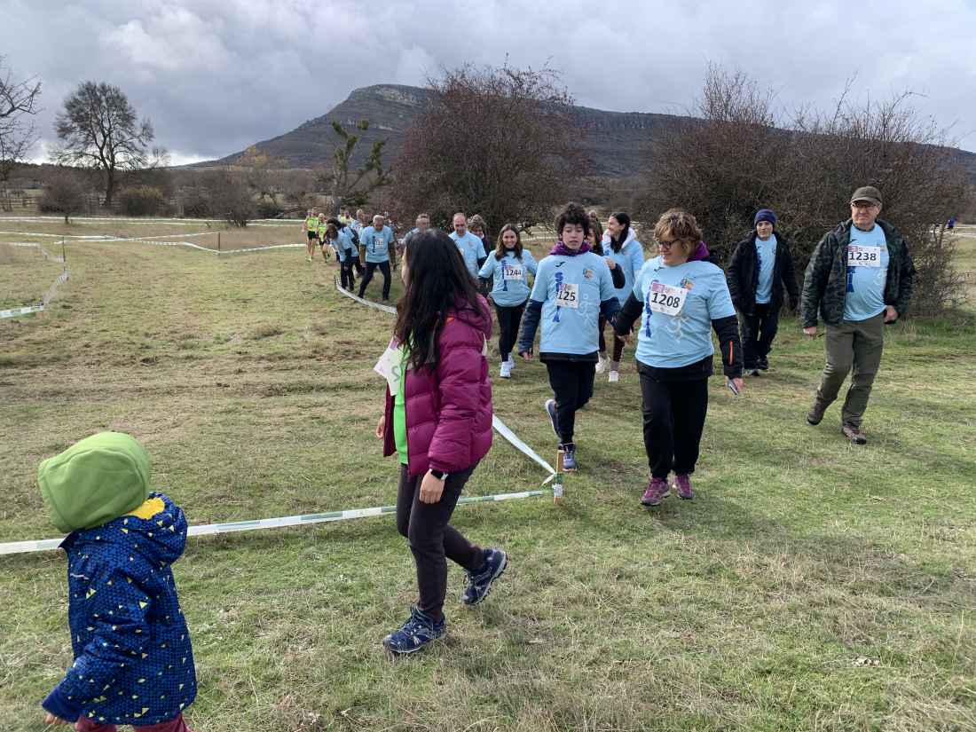 El Cross de Soria apoya al Padre Ángel con su marcha solidaria
