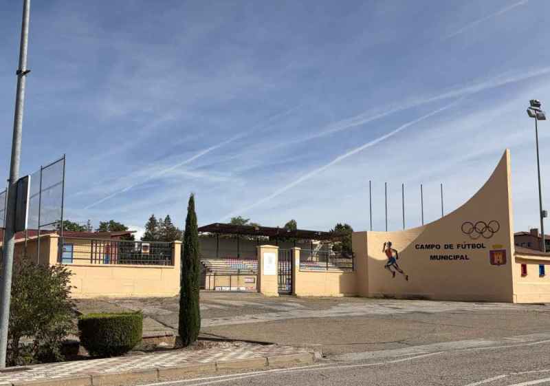 El Burgo de Osma mejora iluminación del campo de fútbol 