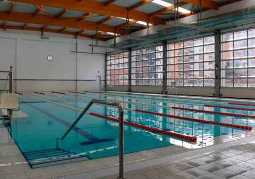 La enfermedad de socorrista obliga a cerrar única piscina cubierta de Soria