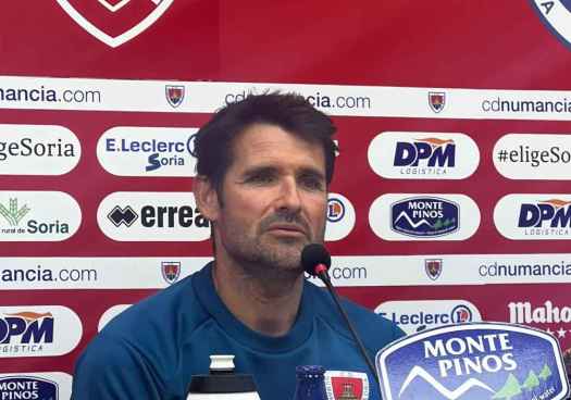 Lolo Escobar: "El Numancia es el equipo a batir esta temporada"