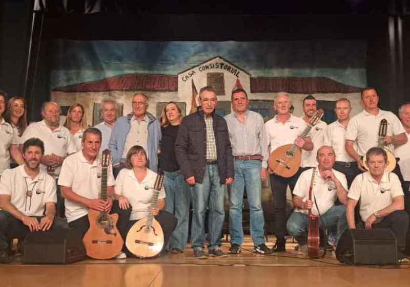 La rondalla de Duruelo homenajea a la de San Leonardo