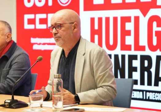 CCOO y UGT exigen subir el salario mínimo en un 7 por ciento en 2027 