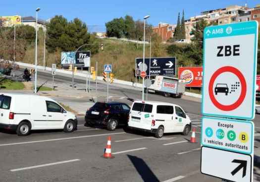 Hasta el 85 por ciento de los coches circula con una sola persona en hora punta 